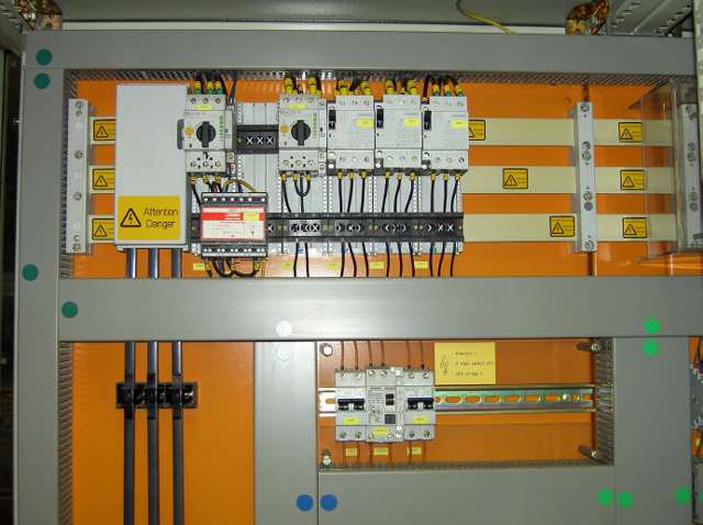 母排結(jié)構(gòu) 母排結(jié)構(gòu)