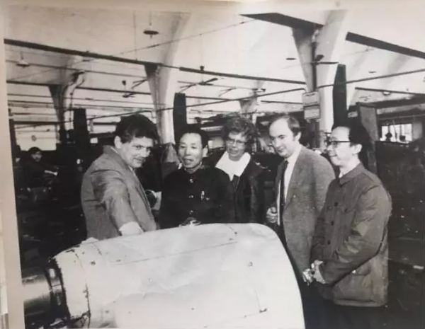 德國(guó)駐中國(guó)大使訪問(wèn)西安儀表廠2