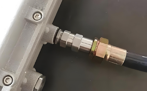 電纜引入裝置 電纜引入裝置